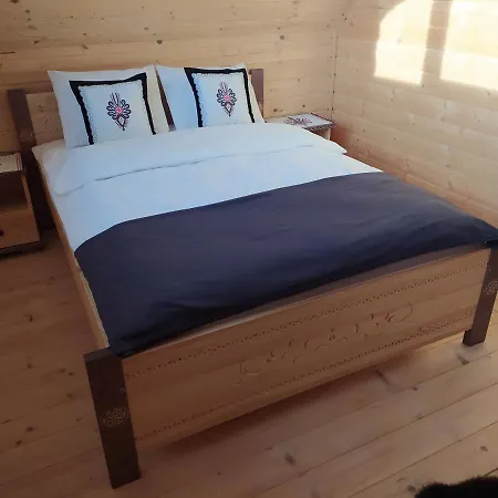 W Tatrach - Osada Ostrysz Alpehytte *